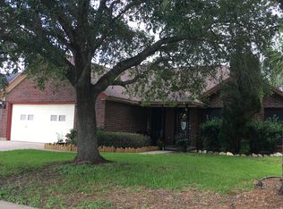 232 Lasso St, Angleton, TX 77515