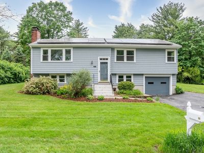 34 Brooks Rd, Wayland, MA, 01778