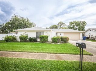 6816 Pin Cherry Ln, Port Richey, FL 34668