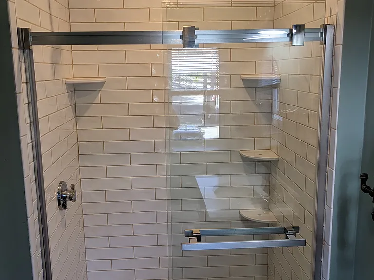 1 Sutton St #2E — Photo 14