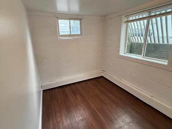 5th image of 125 W Park Ave Unit 11