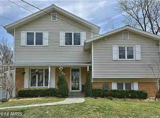 716 Cabin John Pkwy, Rockville, MD 20852