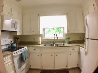 15 Oakford Ct, Jackson, MS 39211