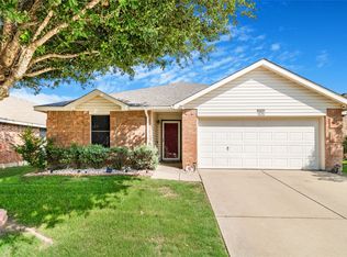 1121 Mustang Ridge Dr, Fort Worth, TX 76114