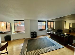 224 E 52nd St APT 1, New York, NY
