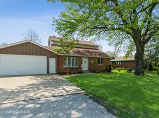 12769 S Loveland St, Alsip, IL 60803