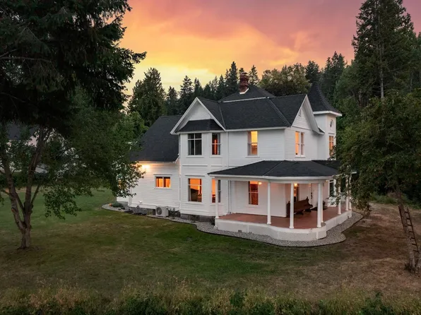 6955 Apple Aly, Bonners Ferry, ID 83805