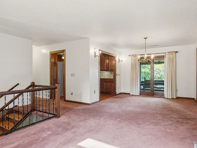1721 Plank Dr — Photo 3