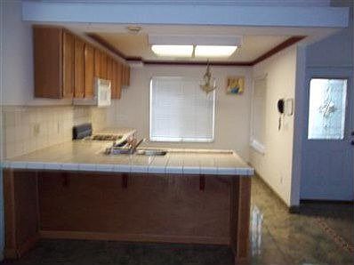 3rd image of 1709 G St
