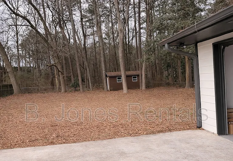 30 Fairfield Dr — Photo 8