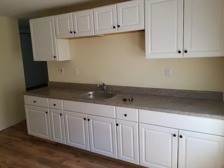 25 Williams St #1 — Photo 1