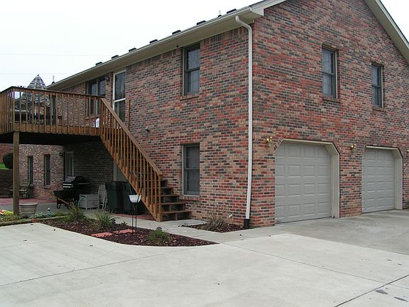  view from rear corner