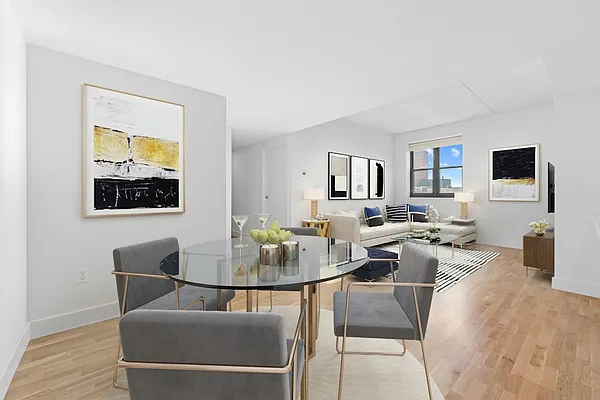 Rented by Lisa Management | media 25