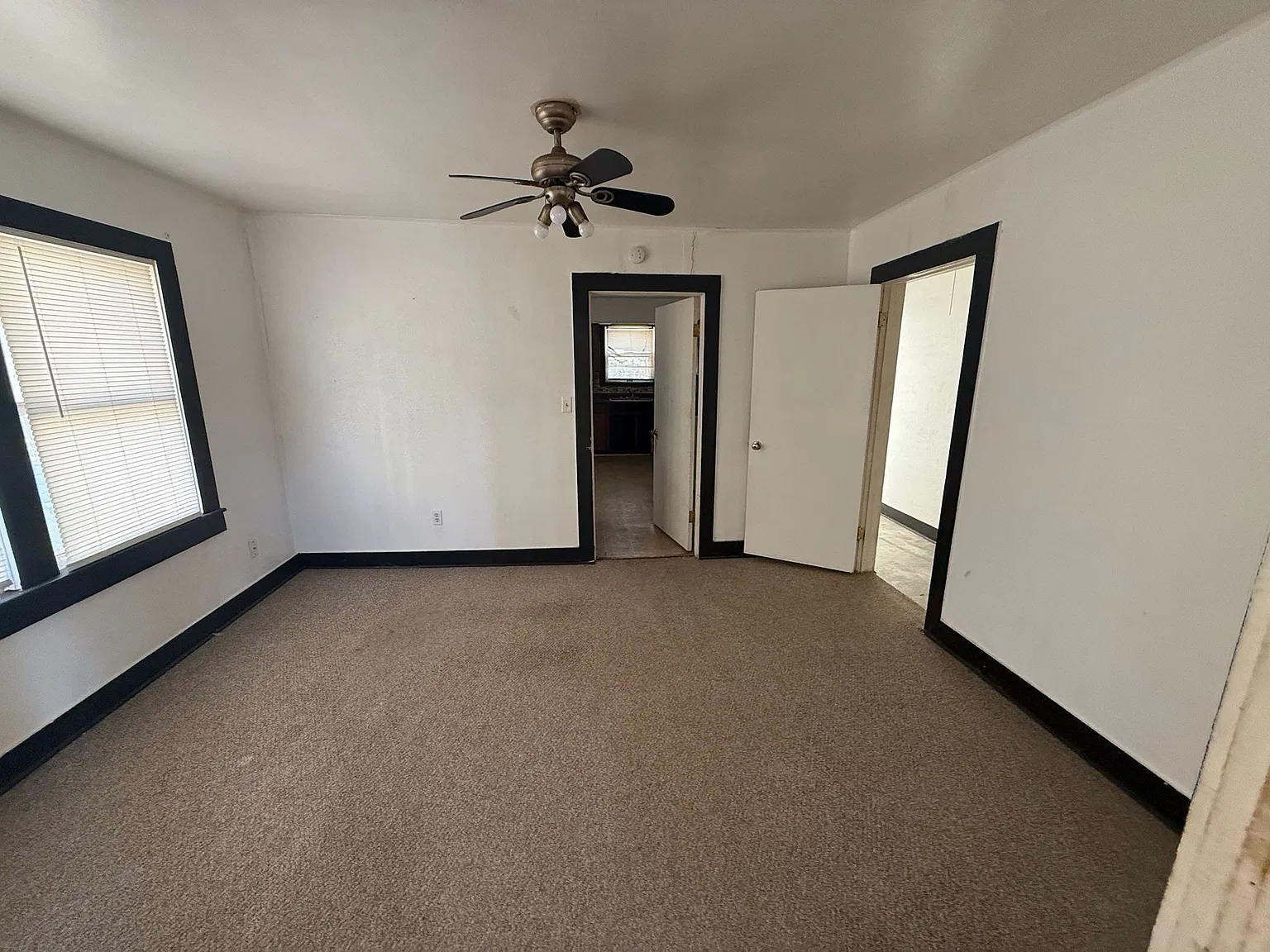 2 bed, 1032 sqft, $1,195 — Photo 3