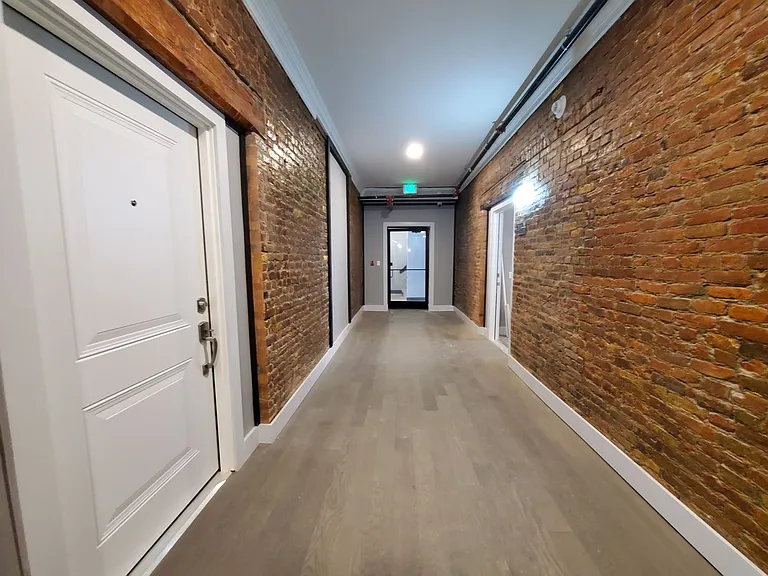 122 Remsen St — Photo 27