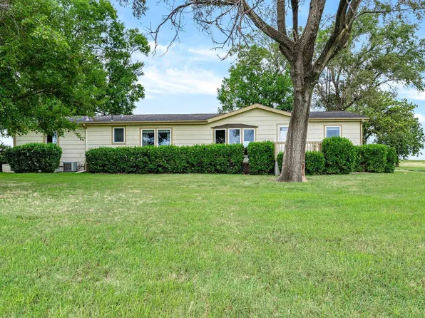 1061 S Woodlawn Rd, South Haven, KS 67140