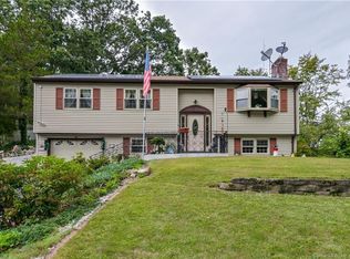 89 Ledgecrest Dr, Newington, CT 06111