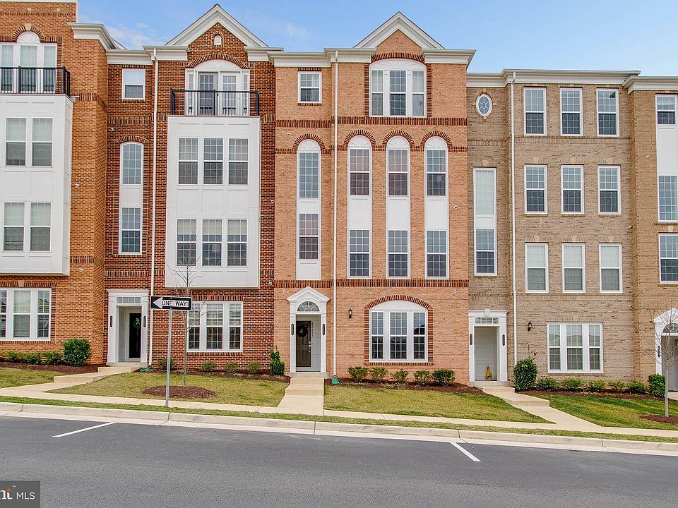 1st image of 42695 Wardlaw Ter
