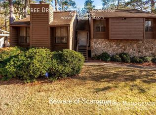 8642 Plumtree Dr, Riverdale, GA
