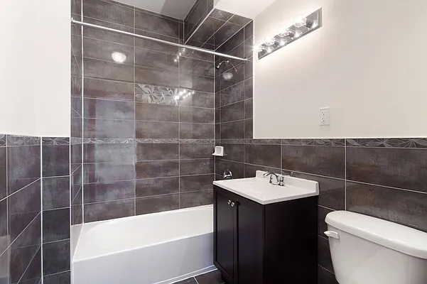 Rented by Bold New York | media 12