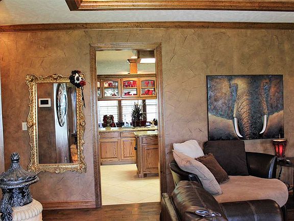 5th image of 10275 Ashford Chase Dr