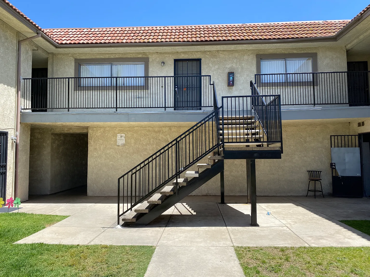 2 bed, $2,150 — Photo 2