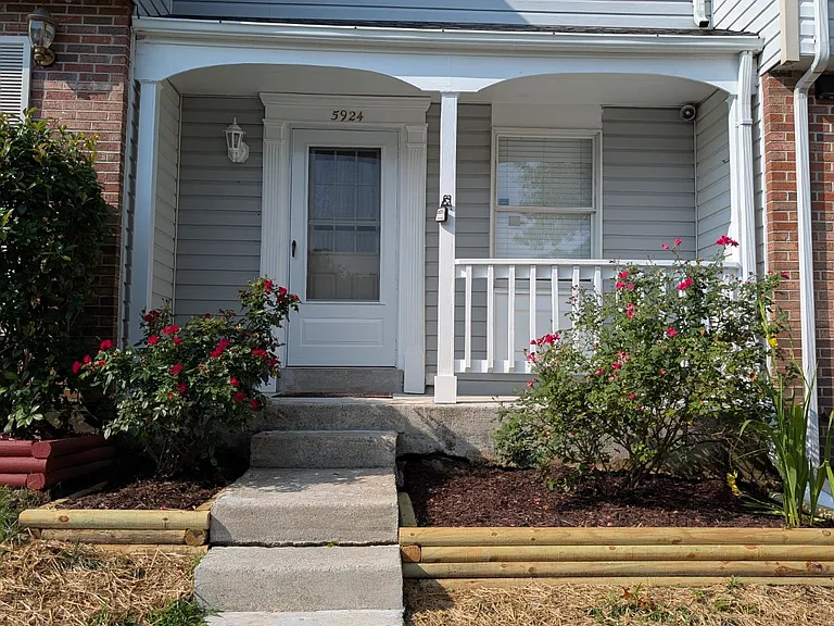5924 Rowanberry Dr #19C — Photo 1