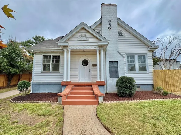 105 S 5th St, Easley, SC 29640