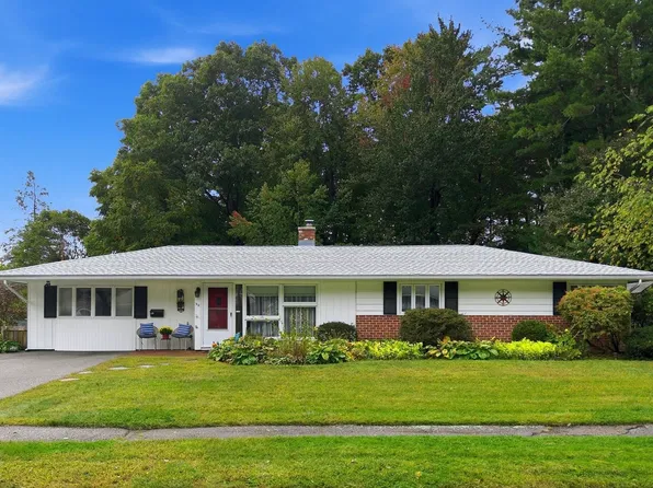 50 Barry Rd, Worcester, MA 01609