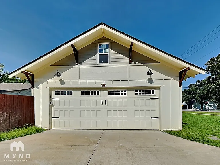405 S Carl St — Photo 14