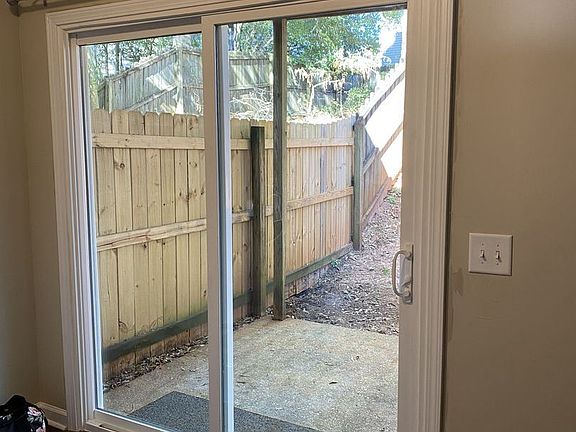 4th image of 326 Candlebrook Dr #1
