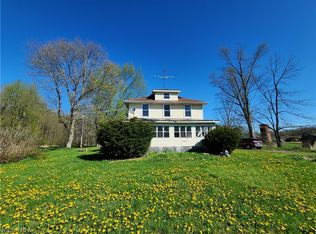 3174 Kinsman Rd NW, North Bloomfield, OH 44450