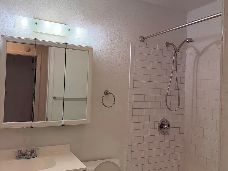 6023 Redbrook Dr — Photo 10