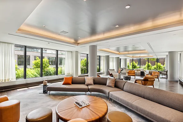 Rented by R New York | media 29