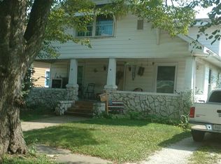 409 W 3rd St, Bicknell, IN 47512