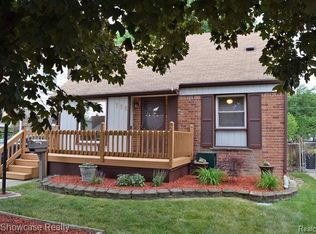 795 Sherbourne St, Inkster, MI 48141