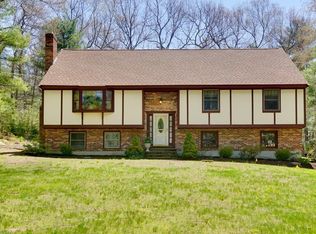 92 Dunster Rd, Holliston, MA 01746