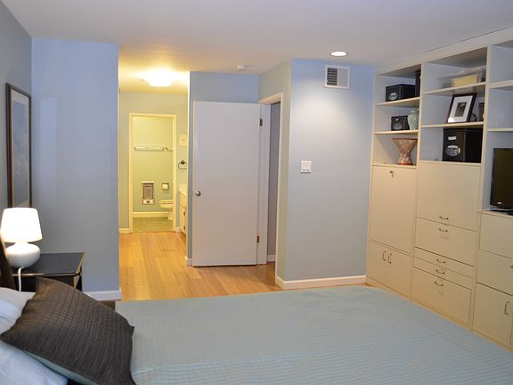 4th image of 150 Alma St APT 107