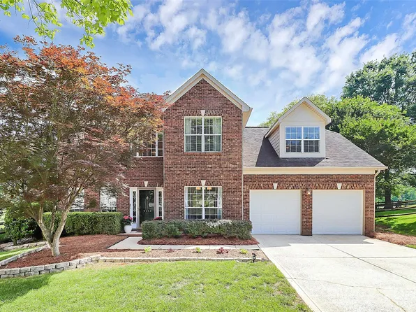 9157 Snow Hill Ct, Charlotte, NC 28269