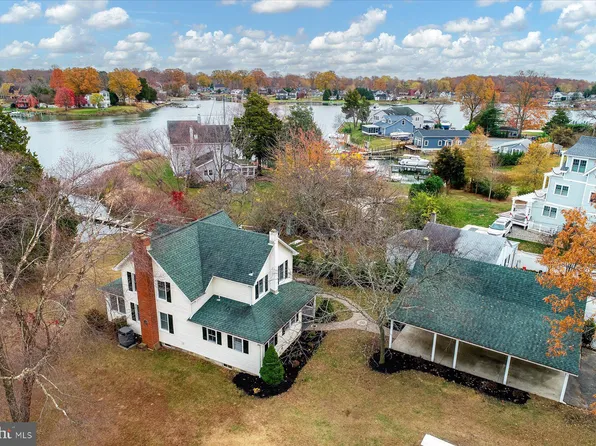 1011 Skiff Cove Rd, Edgewater, MD 21037