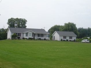 21856 Armada Ridge Rd, Armada, MI 48005