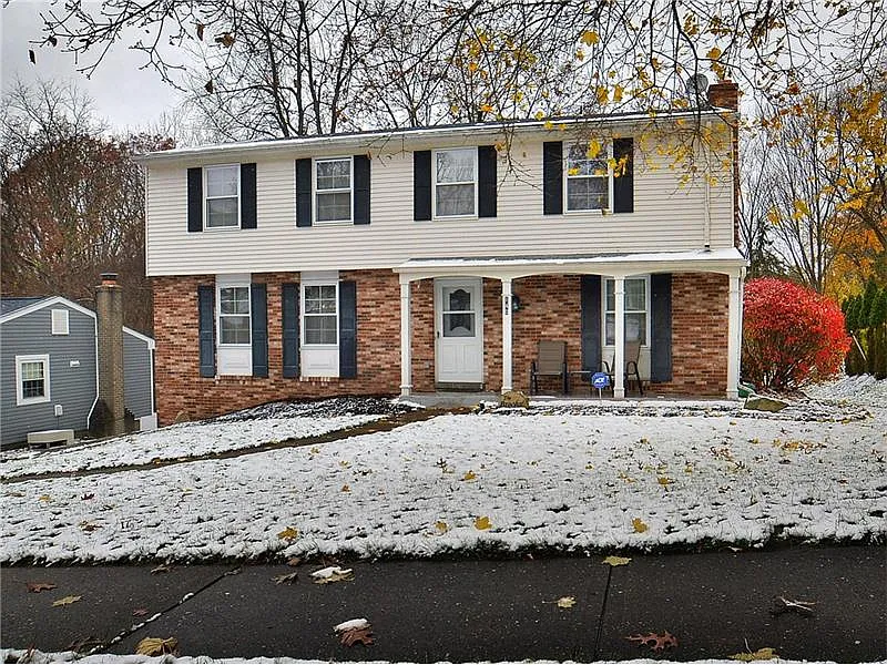 140 Penn Lear Dr photo 1