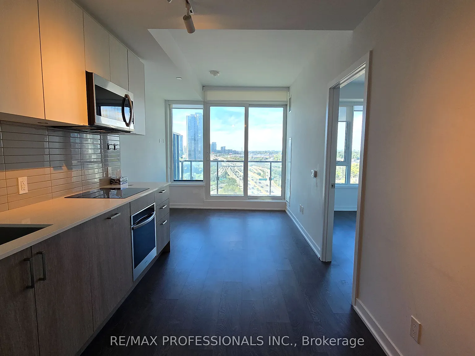 Mirabella Condos — Photo 3