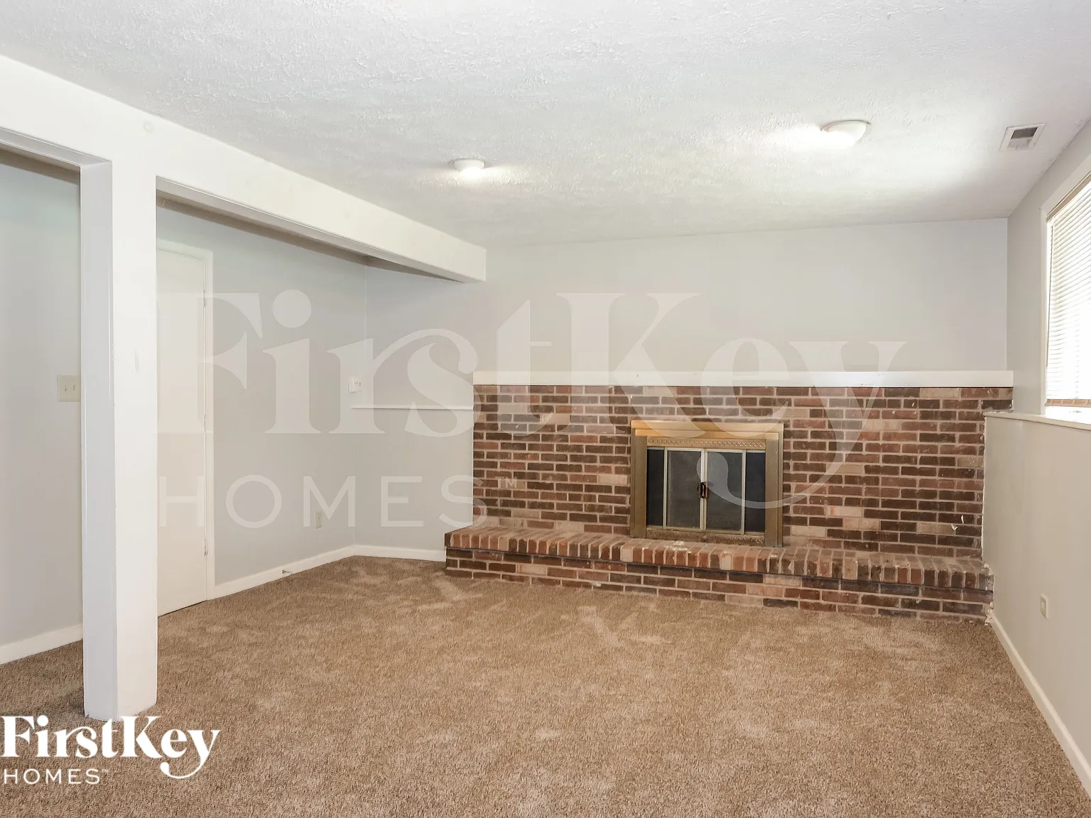 3 bed, 2.5 bath, 1568 sqft, $2,025 — Photo 4