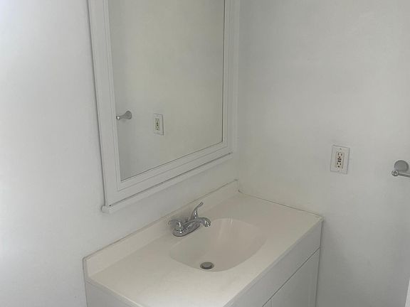 Bathroom unit 10
