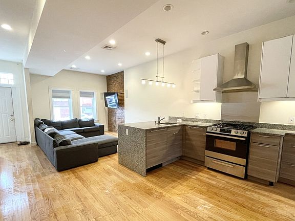 2nd image of 98 L St #X
