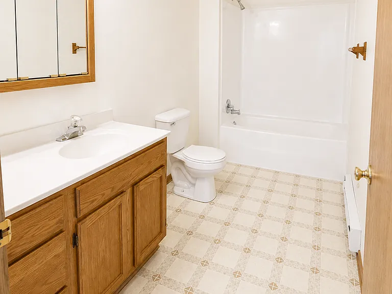 1001 Grandview Ave — Photo 9