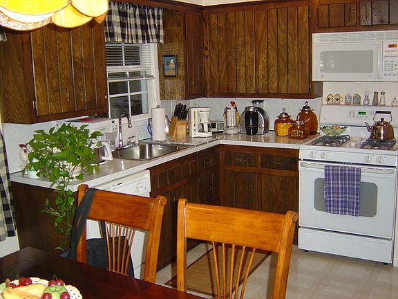 5th image of 14 Oak Ave #2