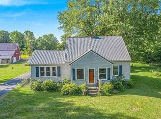 9148 W South River Dr, Grant, MI 49327