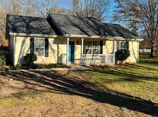 40 Mimosa St, Winder, GA 30680